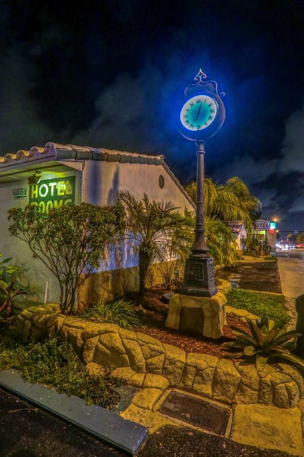 Green Seas Motel Hollywood Exterior photo